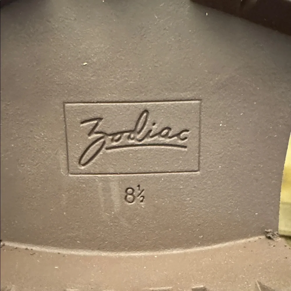 Zodiac Woman's Miller 2 Ankle Boots In Bear Brown Size 8.5 NWOT